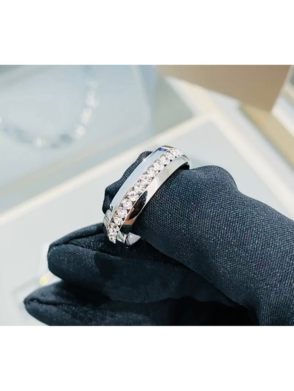 New - Elegant 6mm Titanium Steel Ring with Round Cubic Zirconia - Size 9
